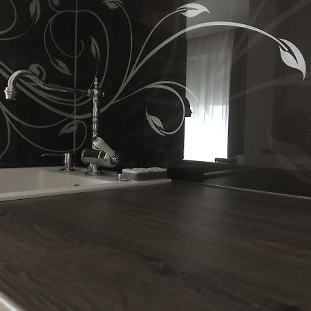 Lux New White Apartment Nowy Sad Zewnętrze zdjęcie